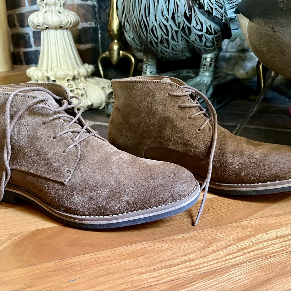 Men's Brown Suede Chukka Boots - Picture 8 of 15